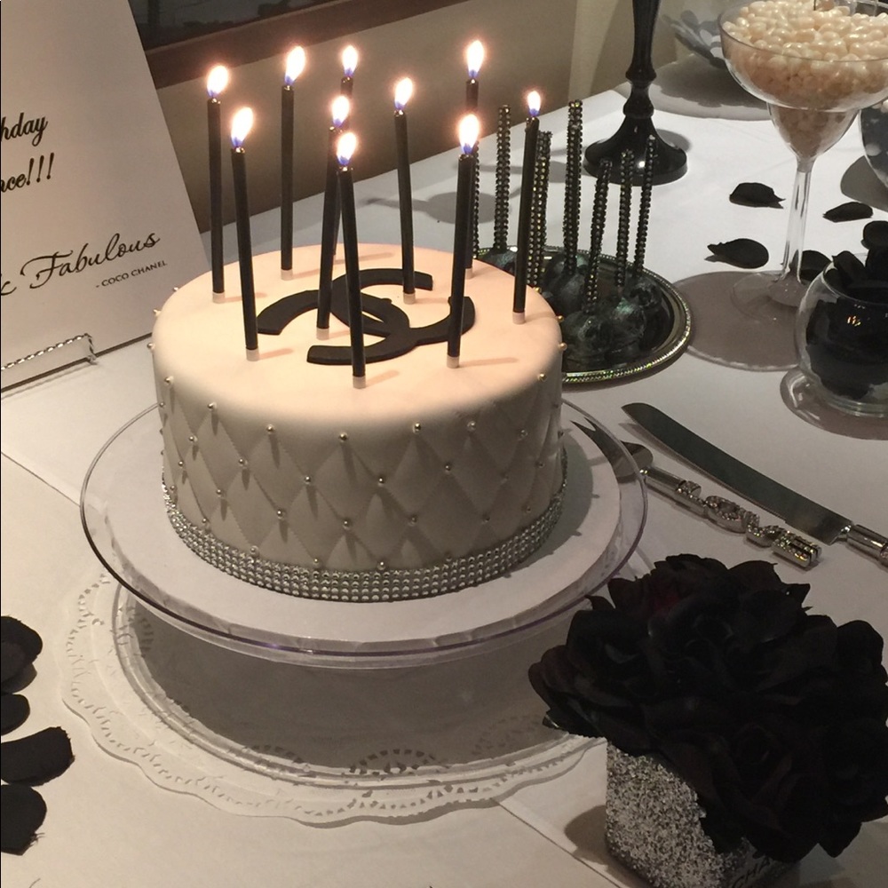 Meet your Posher, Alisha